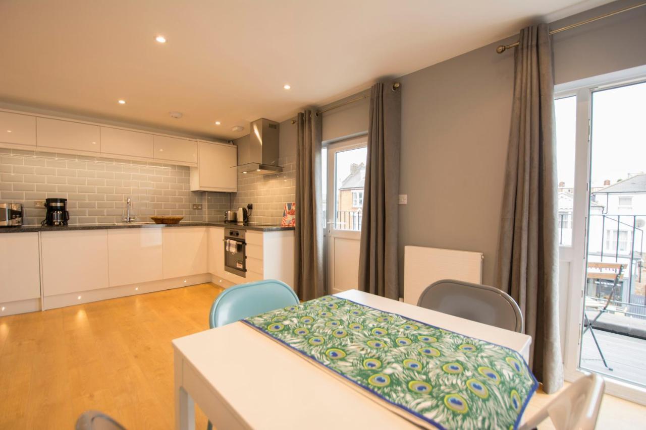 London Deluxe Apartments Mitcham Eksteriør billede